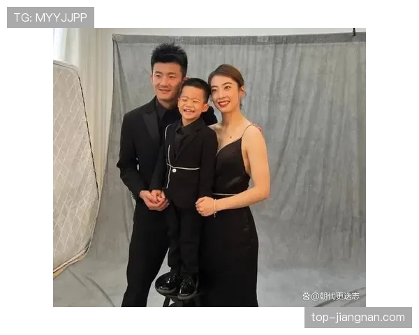 谌龙训练完回家连吃三顿泡面，老婆看不下去了